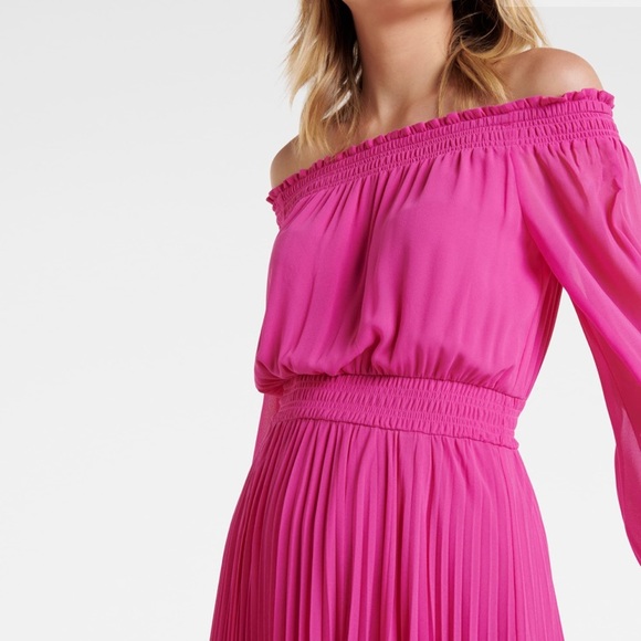 Forever New Taylor Off Shoulder Midi Dress - Picture 2 of 8